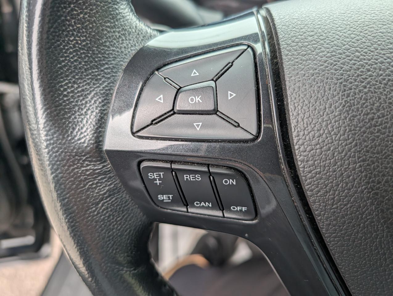 Ford Explorer XLT 4WD 2017