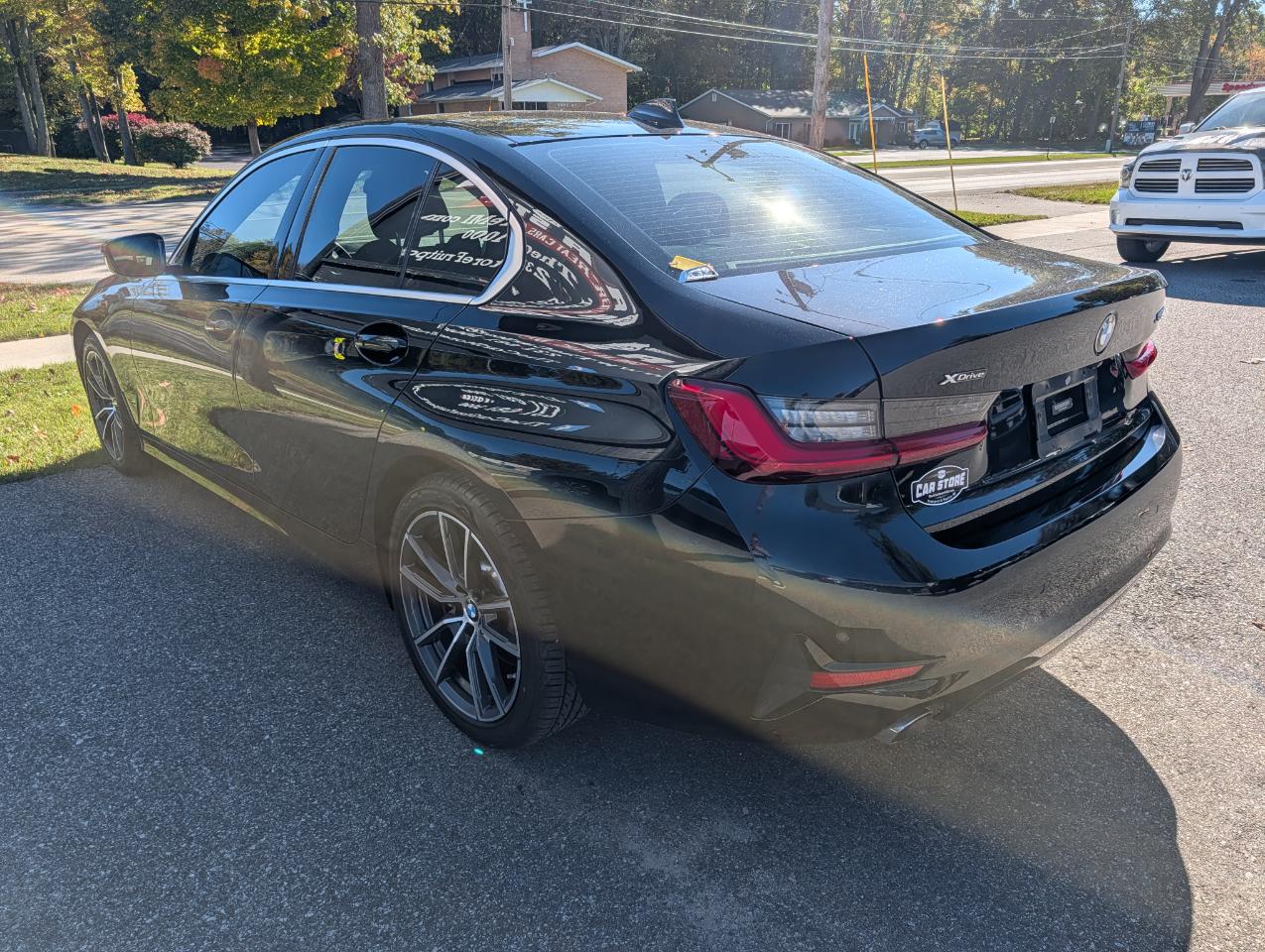 BMW 3 Series 330i xDrive Sedan 2019