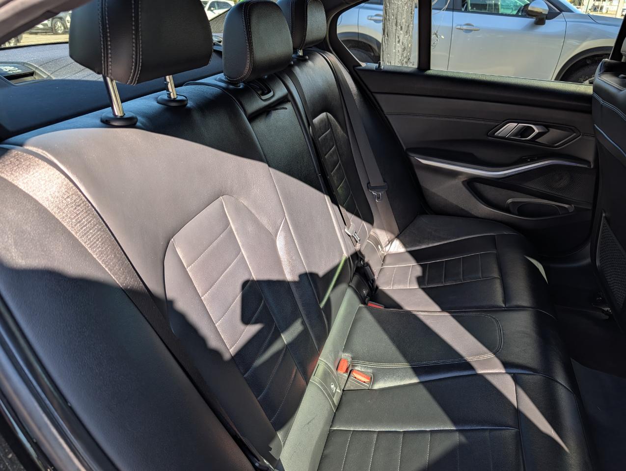 BMW 3 Series 330i xDrive Sedan 2019