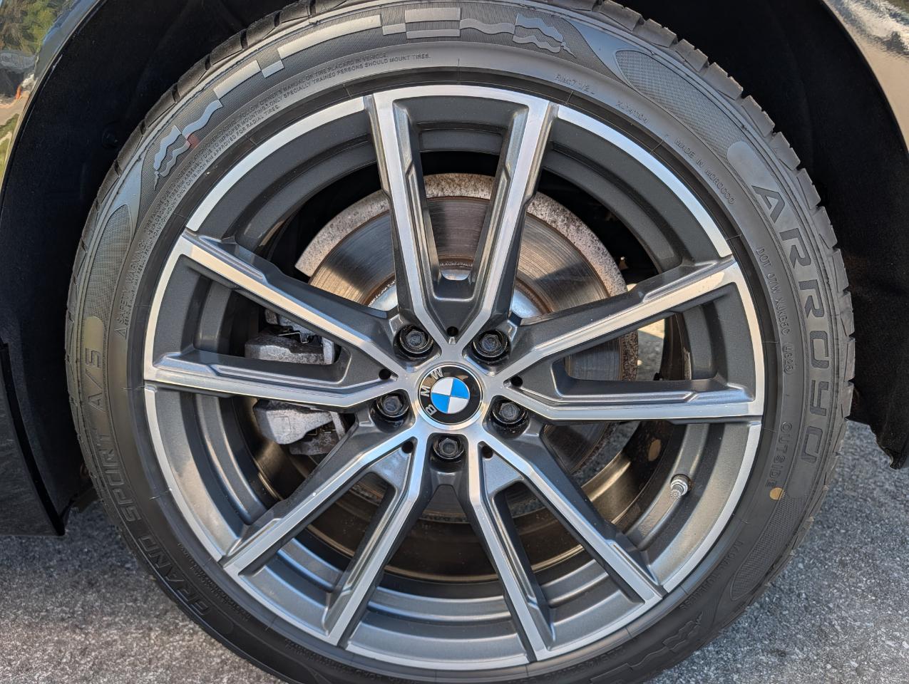 BMW 3 Series 330i xDrive Sedan 2019