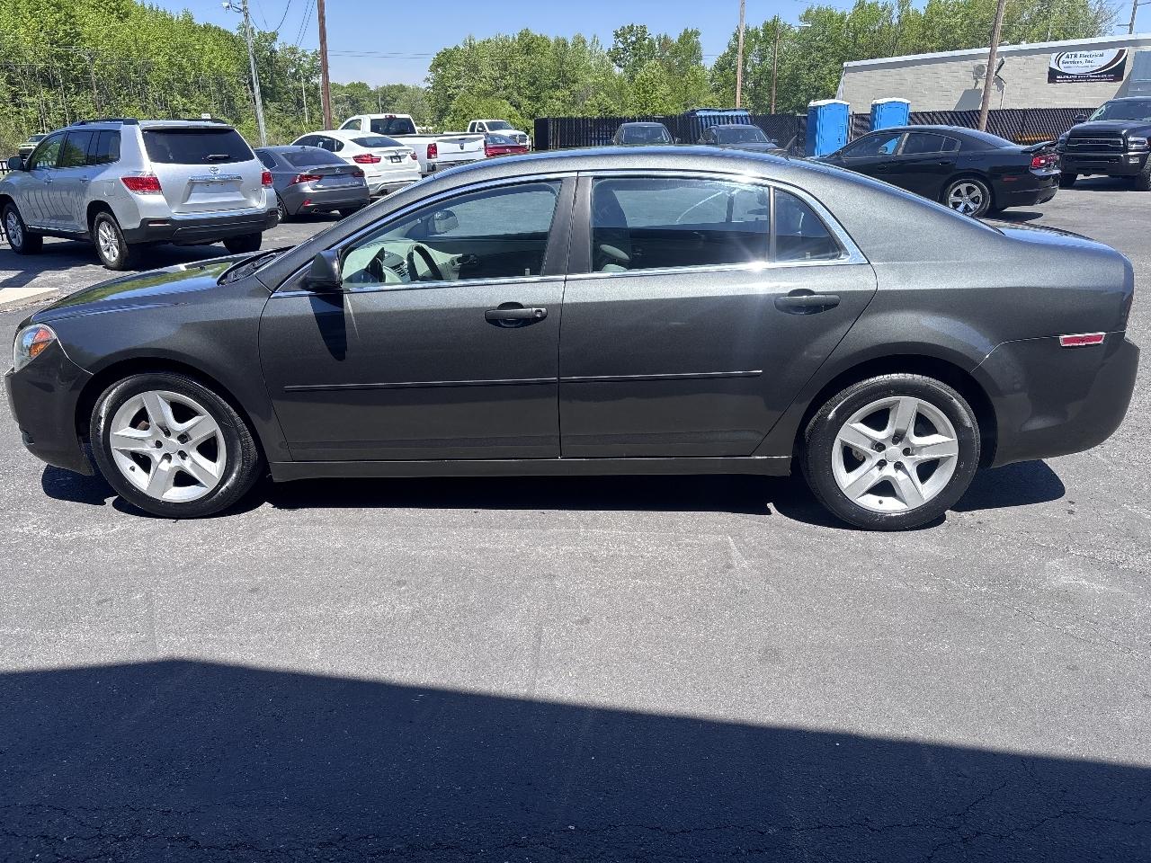 Chevrolet Malibu  2011