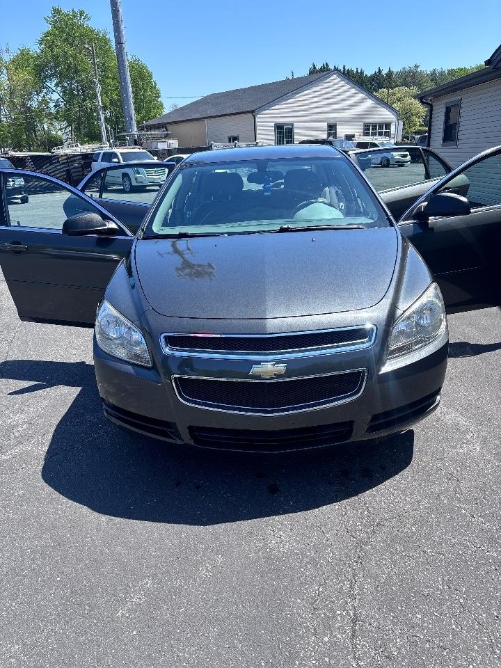 Chevrolet Malibu  2011