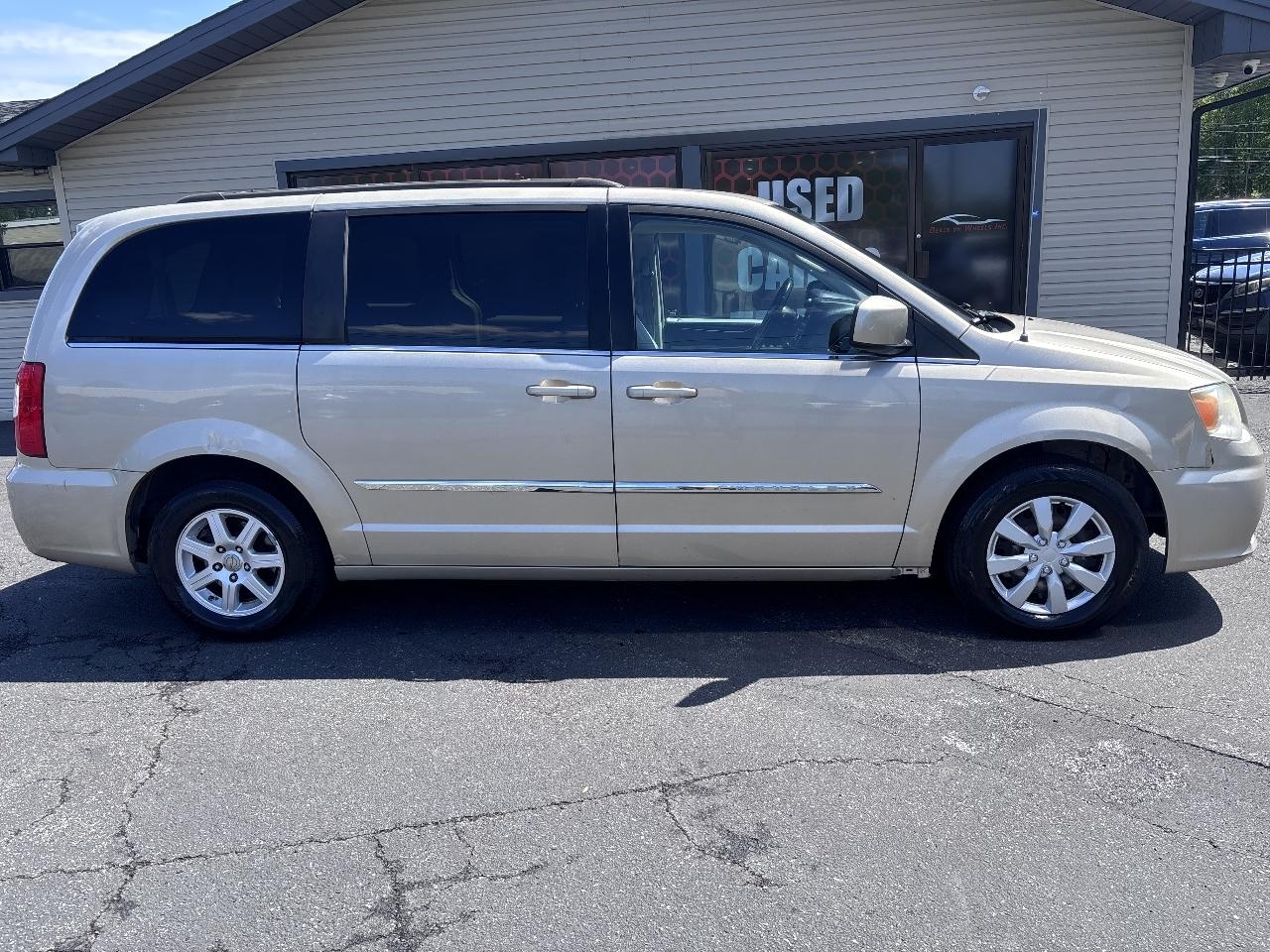 2013 Chrysler Town & Country