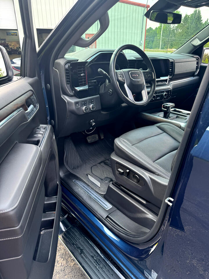 GMC Sierra 1500 SLT Crew Cab 4WD 2022 GMC Sierra 1500 SLT Crew Cab 4WD 2022