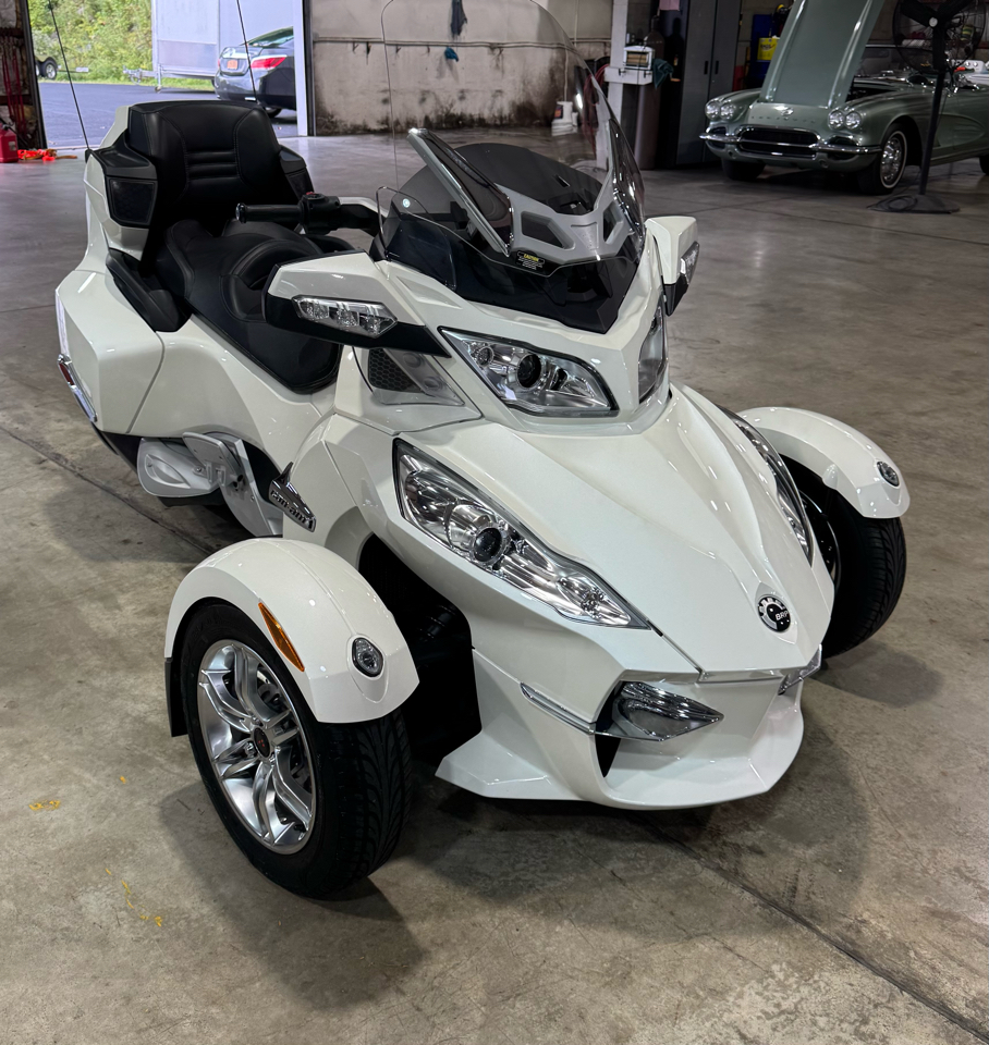 Can-Am Spyder RT-LTD  2011 Can-Am Spyder RT-LTD  2011