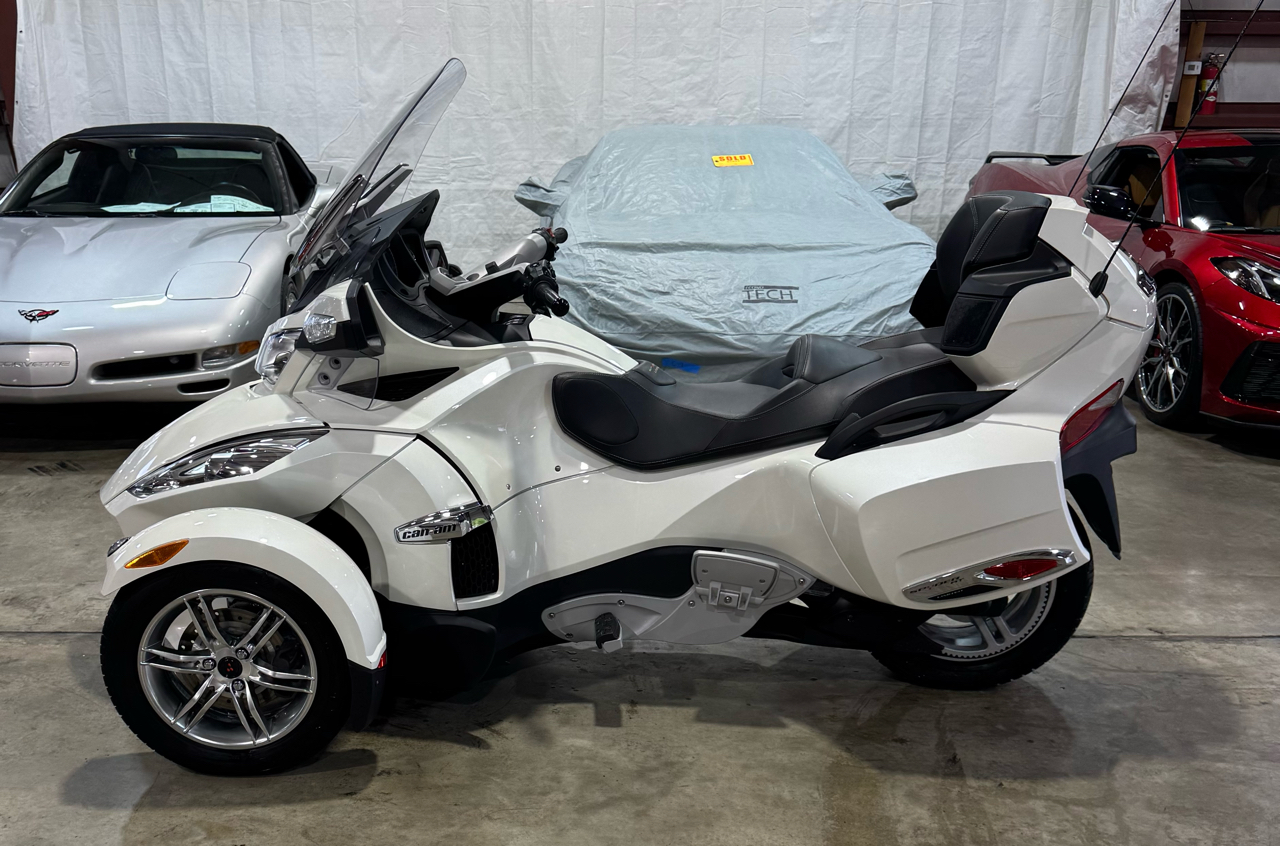 Can-Am Spyder RT-LTD  2011 Can-Am Spyder RT-LTD  2011