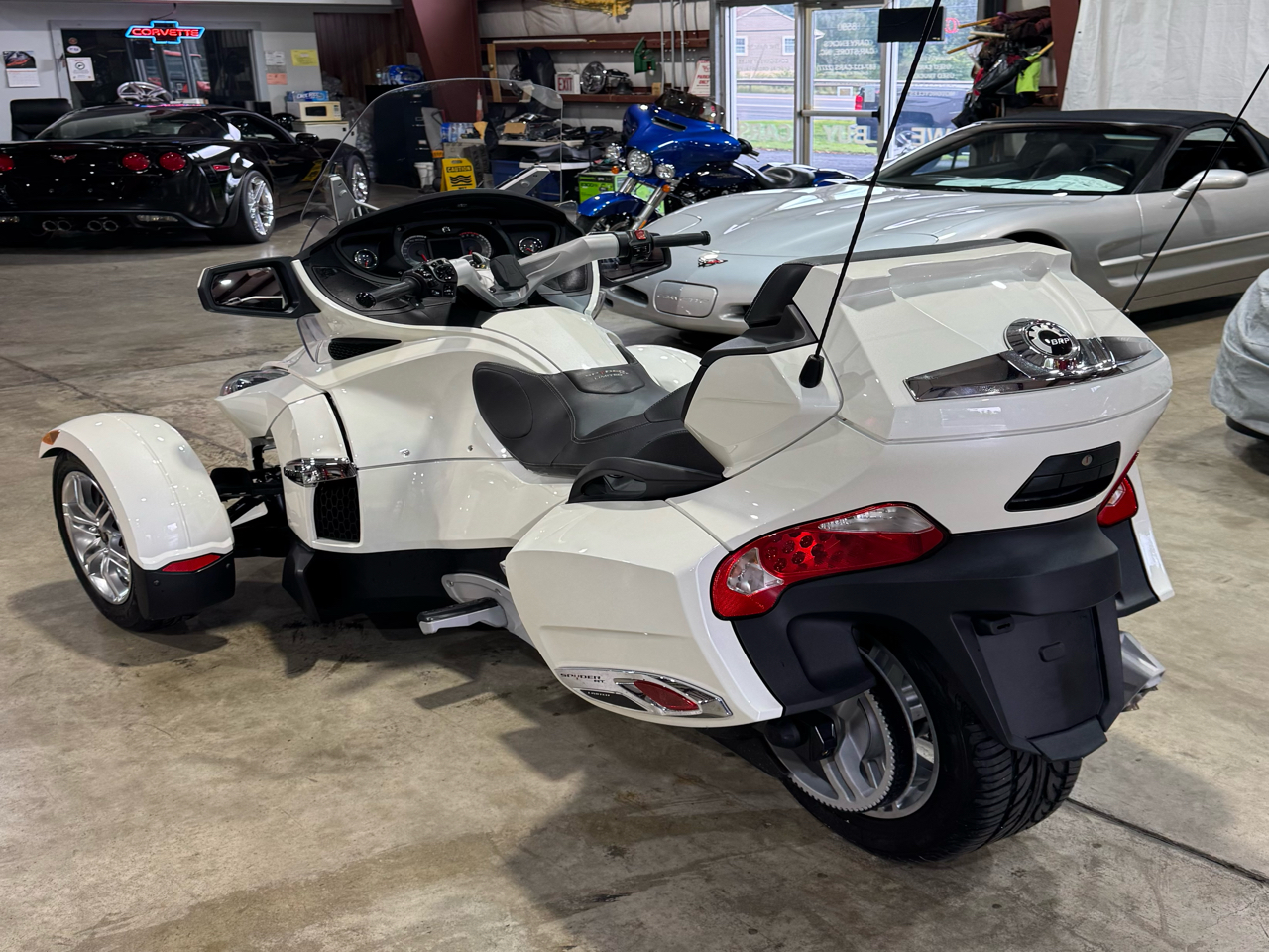 Can-Am Spyder RT-LTD  2011 Can-Am Spyder RT-LTD  2011