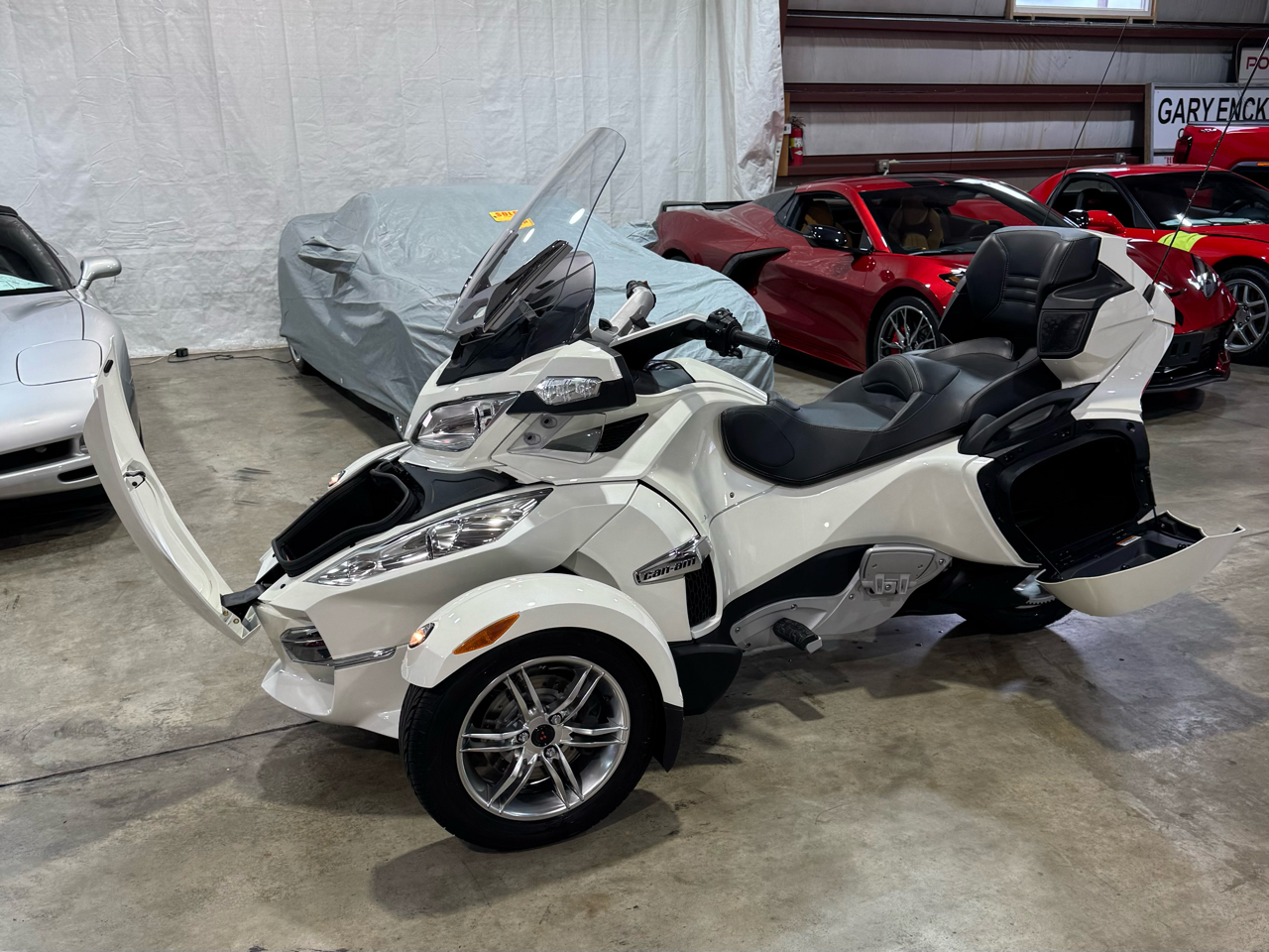 Can-Am Spyder RT-LTD  2011 Can-Am Spyder RT-LTD  2011