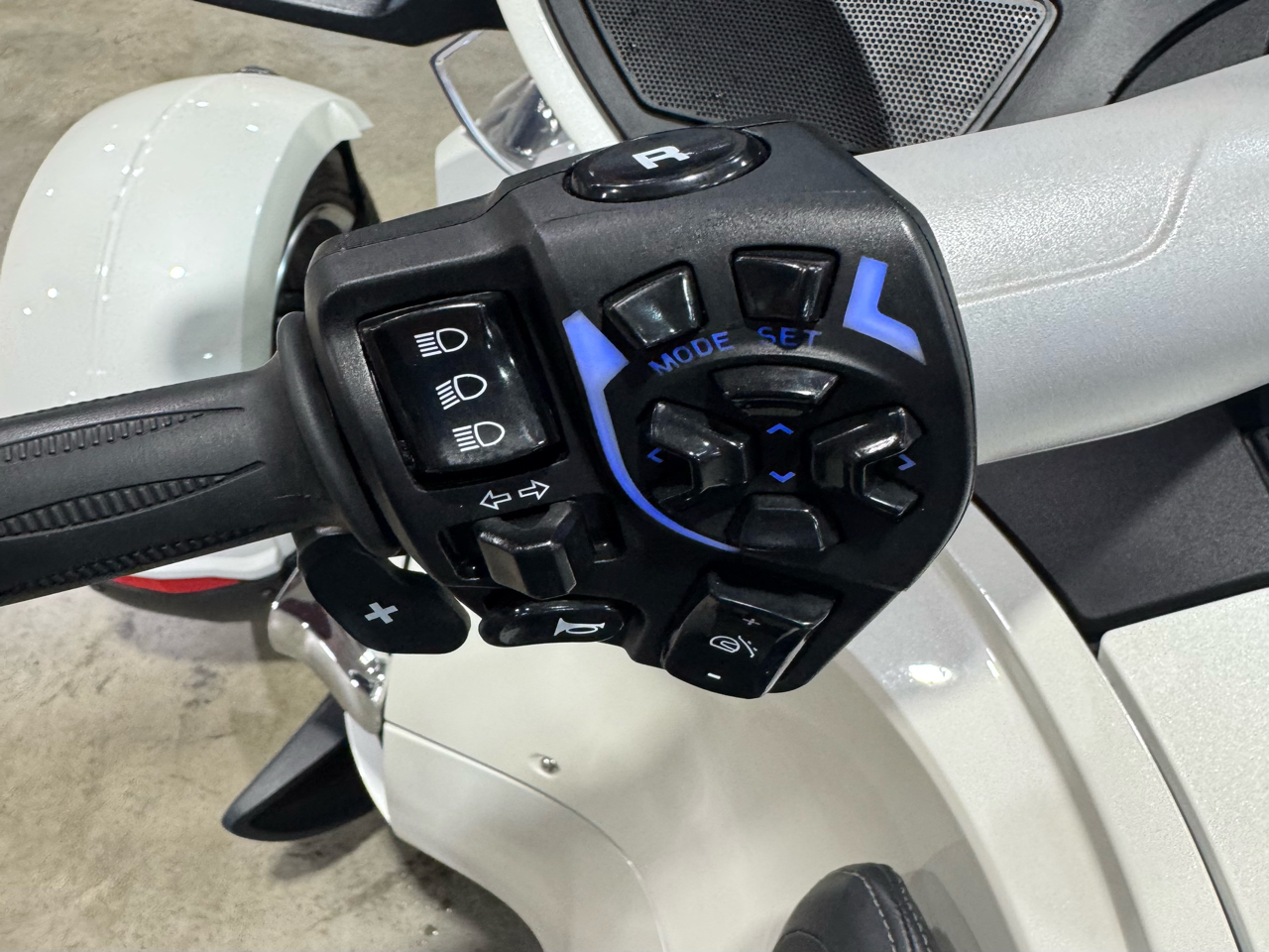 Can-Am Spyder RT-LTD  2011 Can-Am Spyder RT-LTD  2011