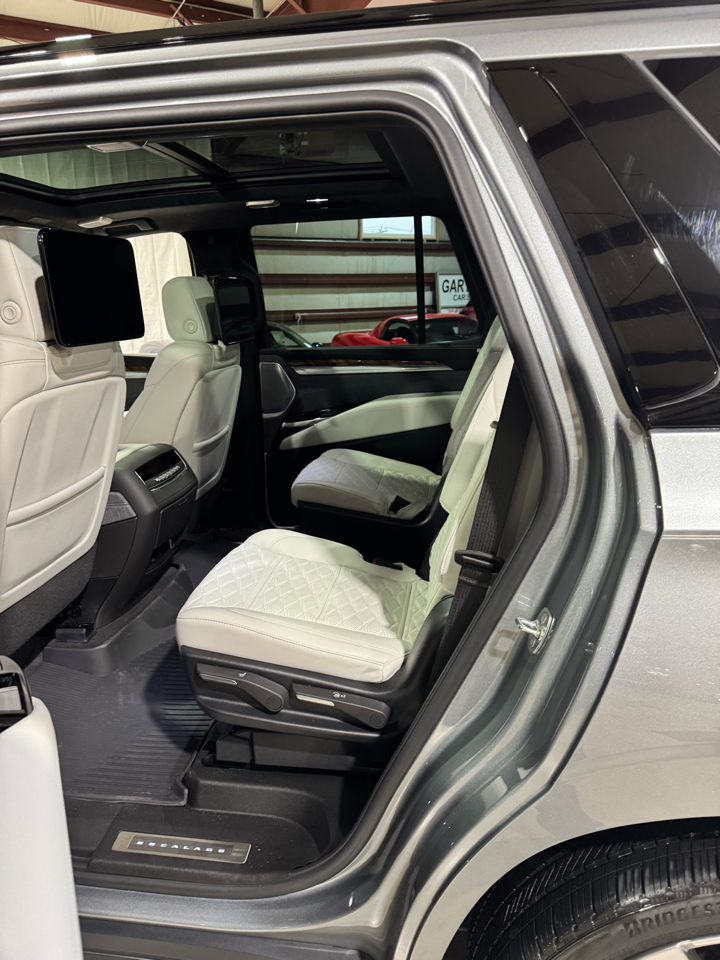 Cadillac Escalade Sport Platinum AWD 2025