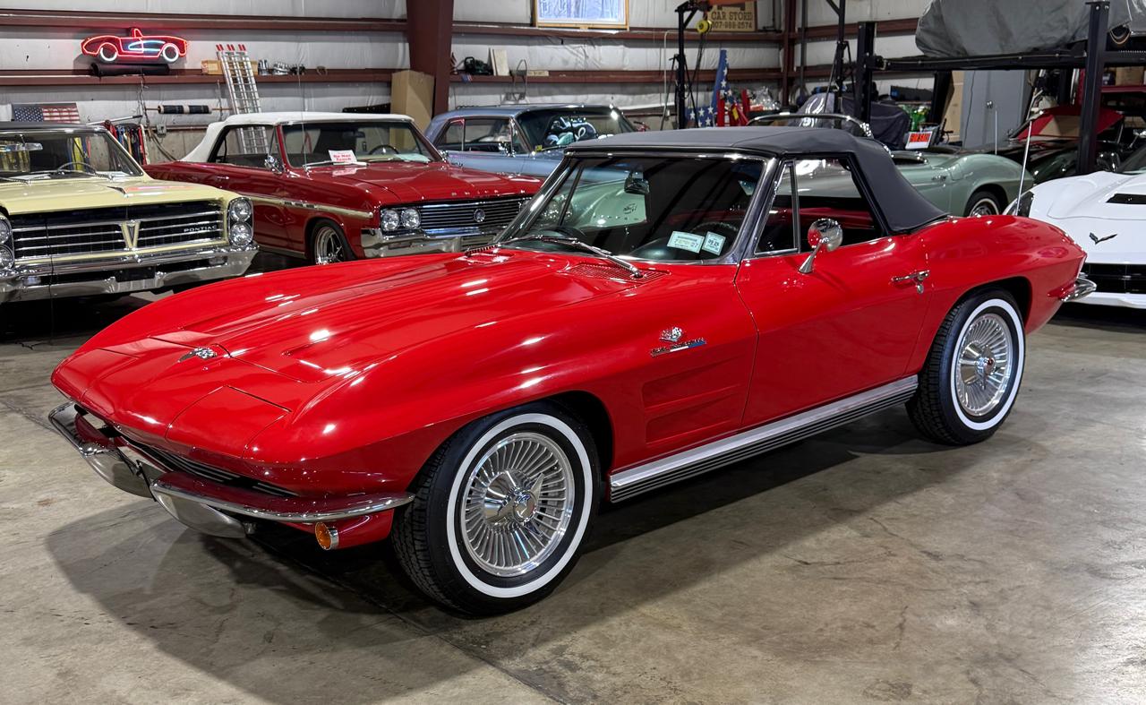 Chevrolet Corvette Stingray Convertible  1964