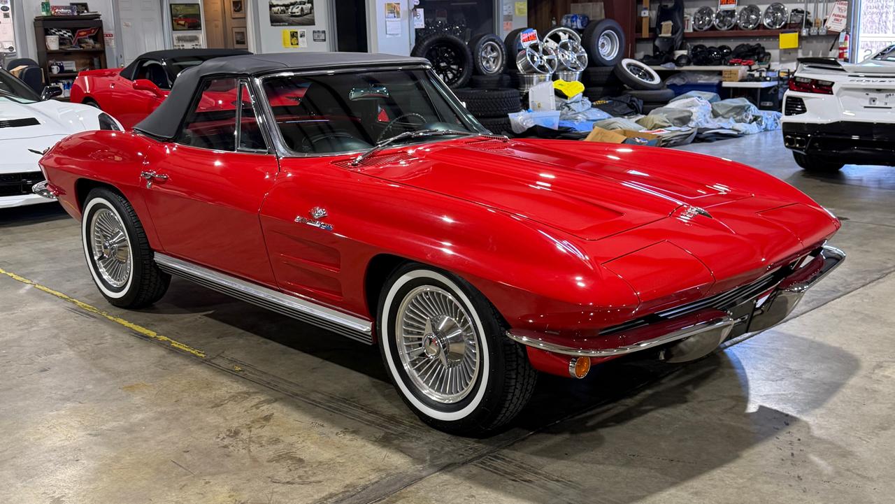 Chevrolet Corvette Stingray Convertible  1964