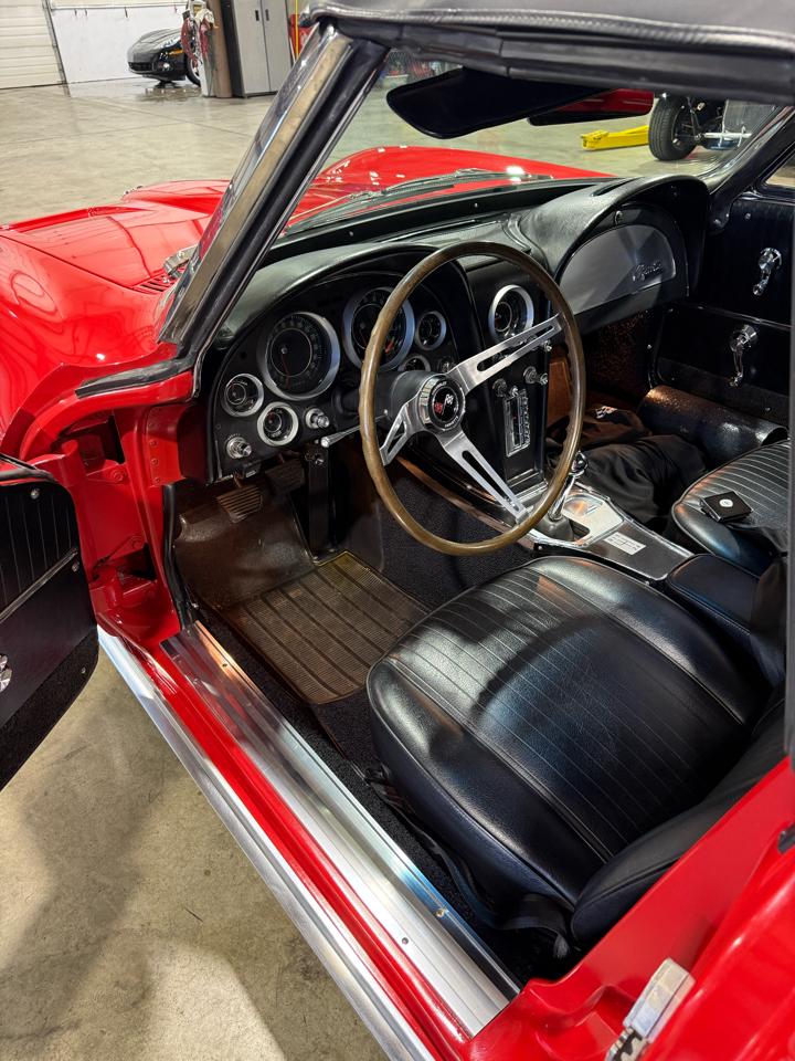 Chevrolet Corvette Stingray Convertible  1964