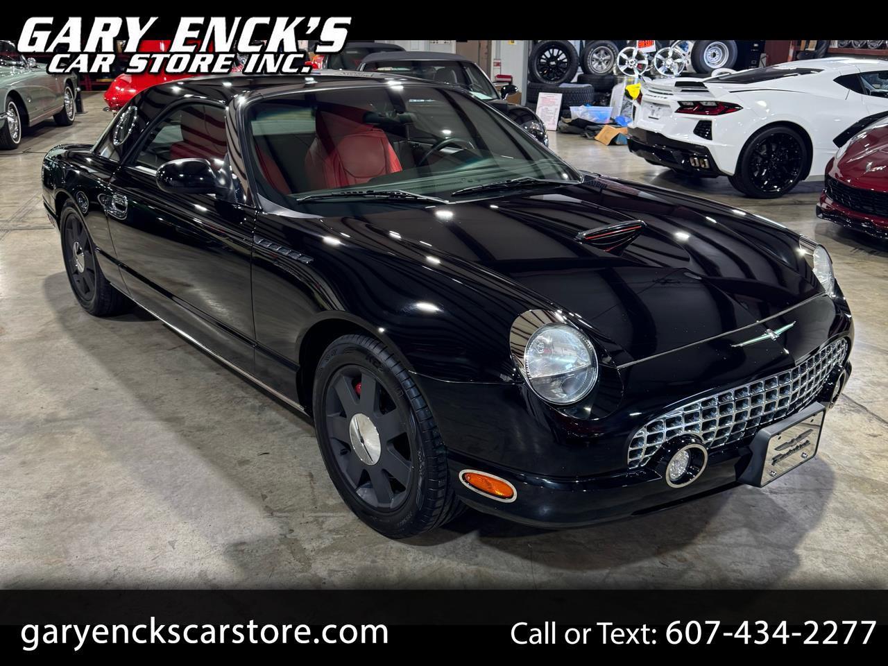 Ford Thunderbird Deluxe 2002