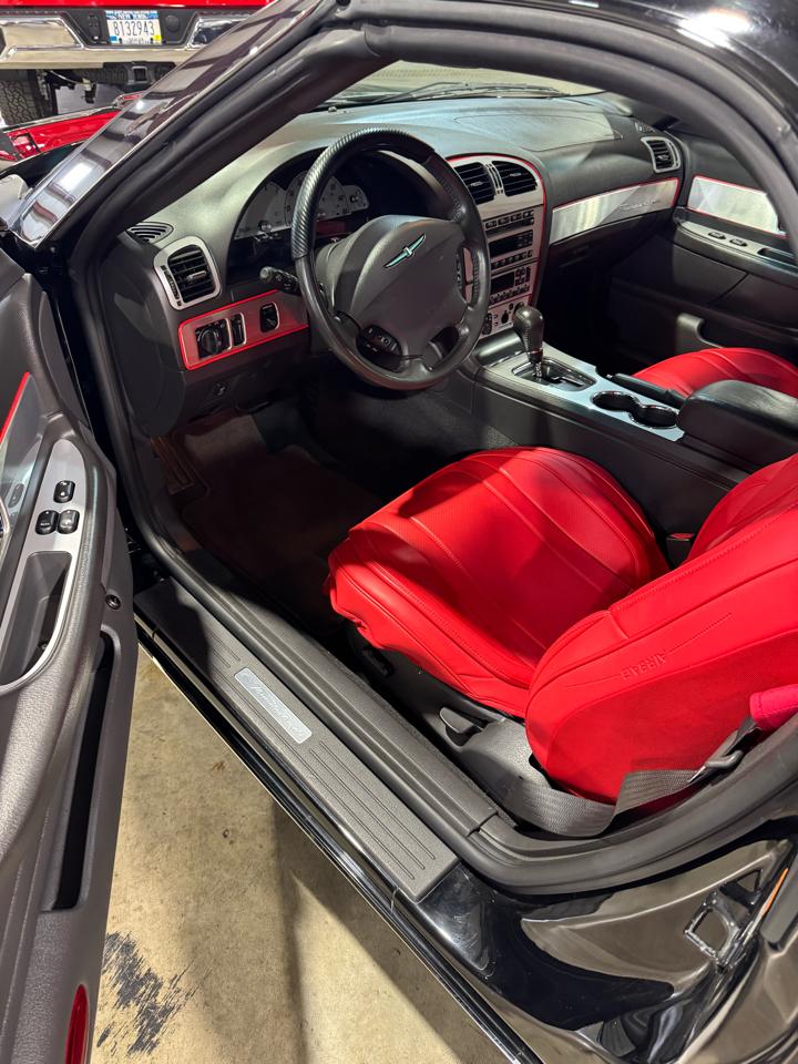 Ford Thunderbird Deluxe 2002