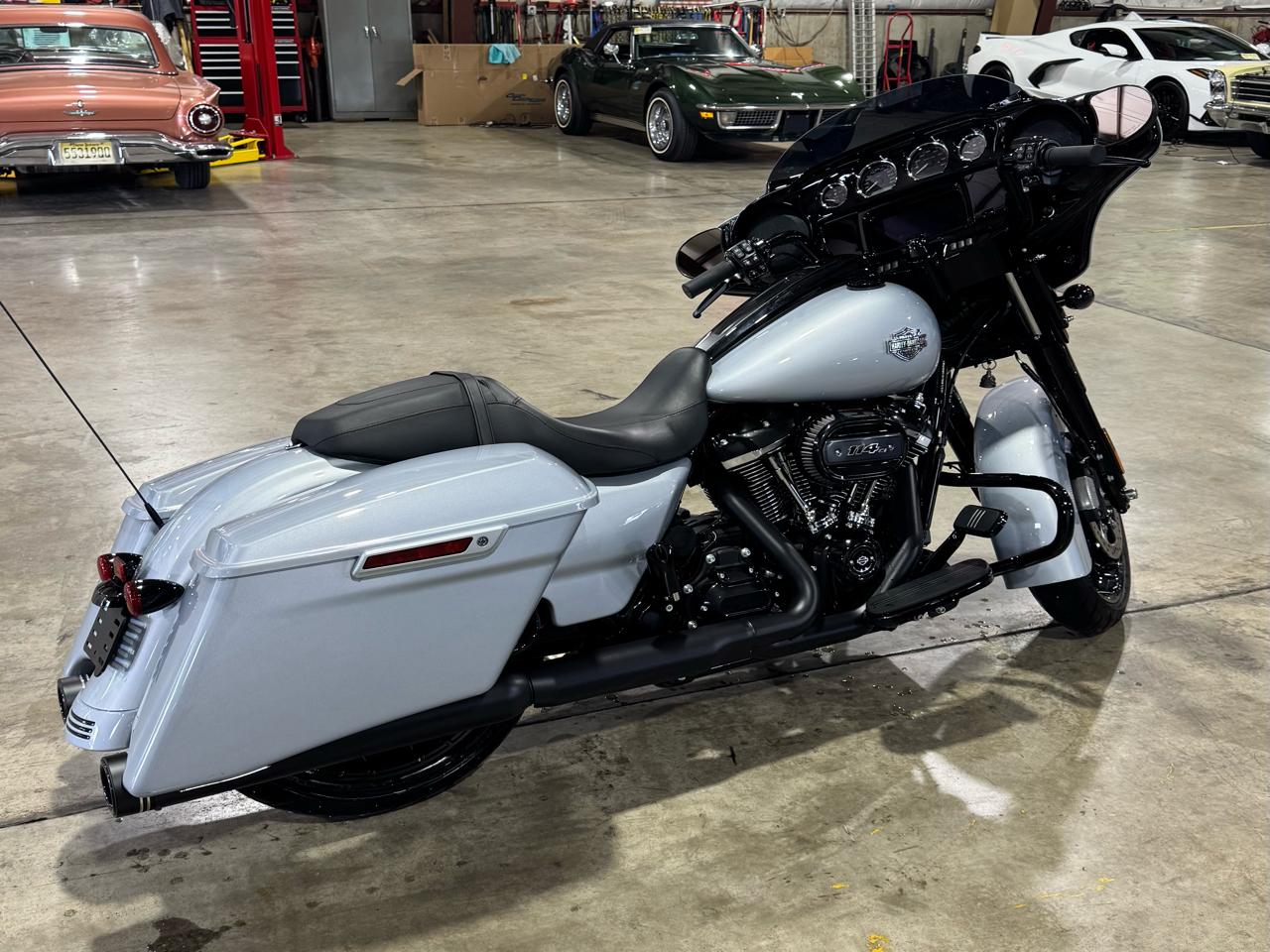 Harley-Davidson FLHXS  2023