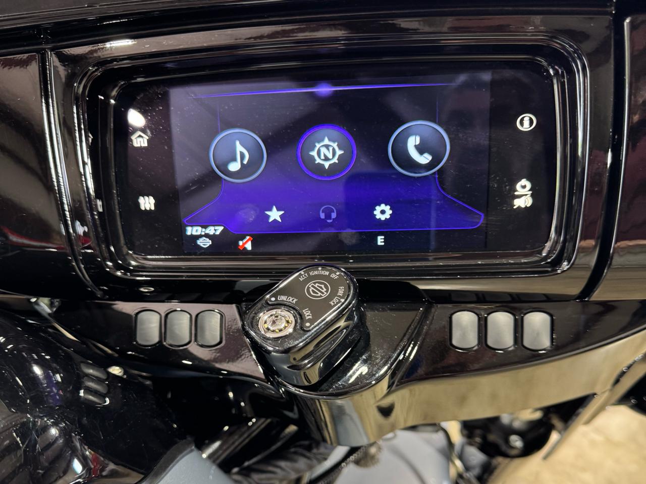 Harley-Davidson FLHXS  2023