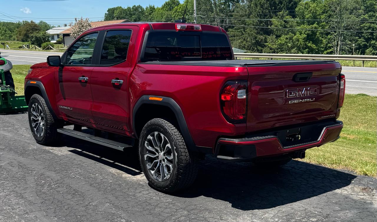 GMC Canyon Denali Crew Cab 4WD 2026
