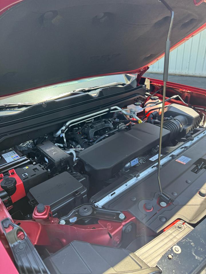 GMC Canyon Denali Crew Cab 4WD 2026