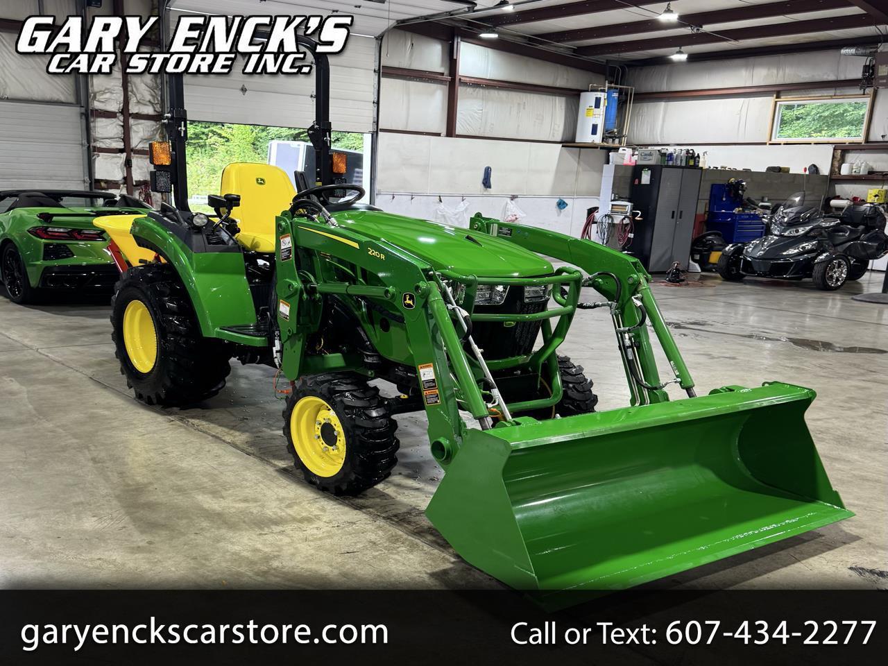 John Deere 2038R  2025
