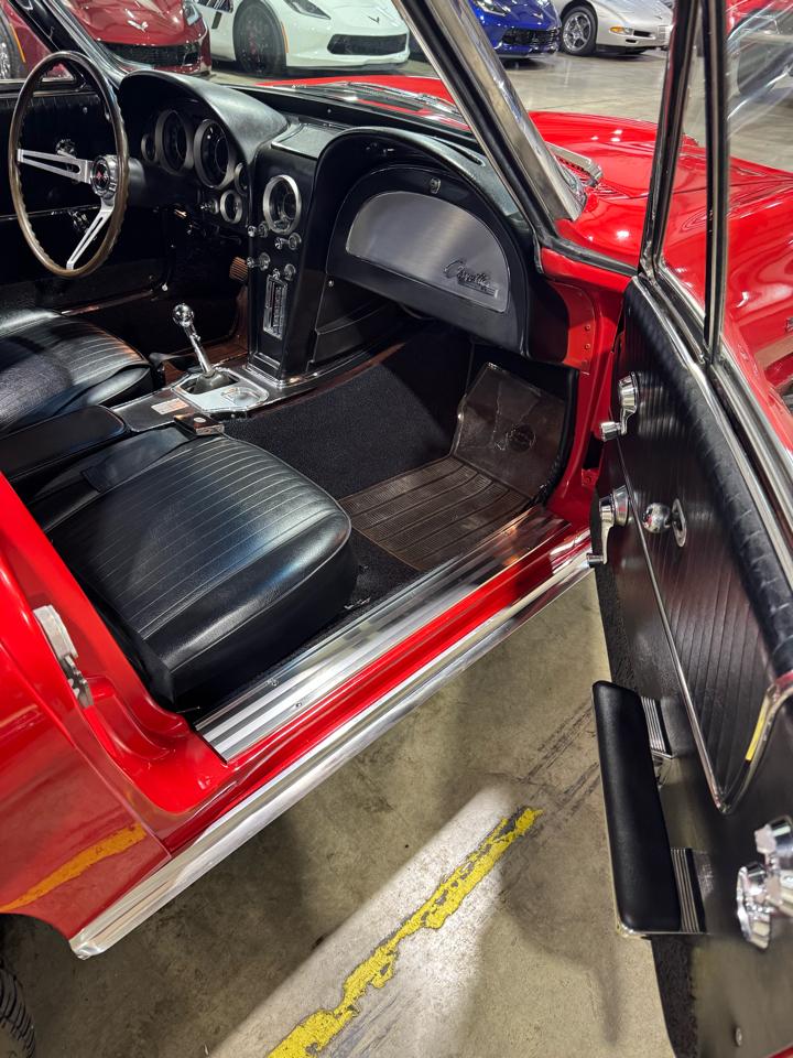 Chevrolet Corvette Stingray Convertible  1964