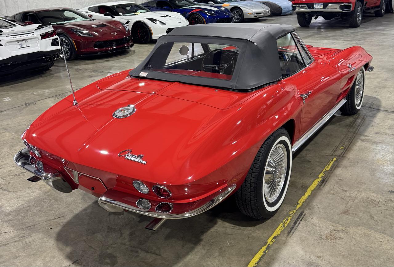 Chevrolet Corvette Stingray Convertible  1964