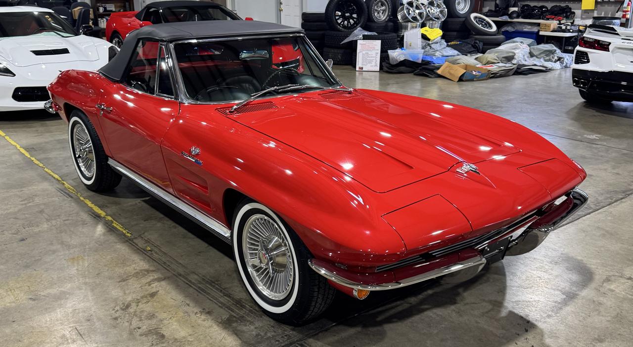 Chevrolet Corvette Stingray Convertible  1964