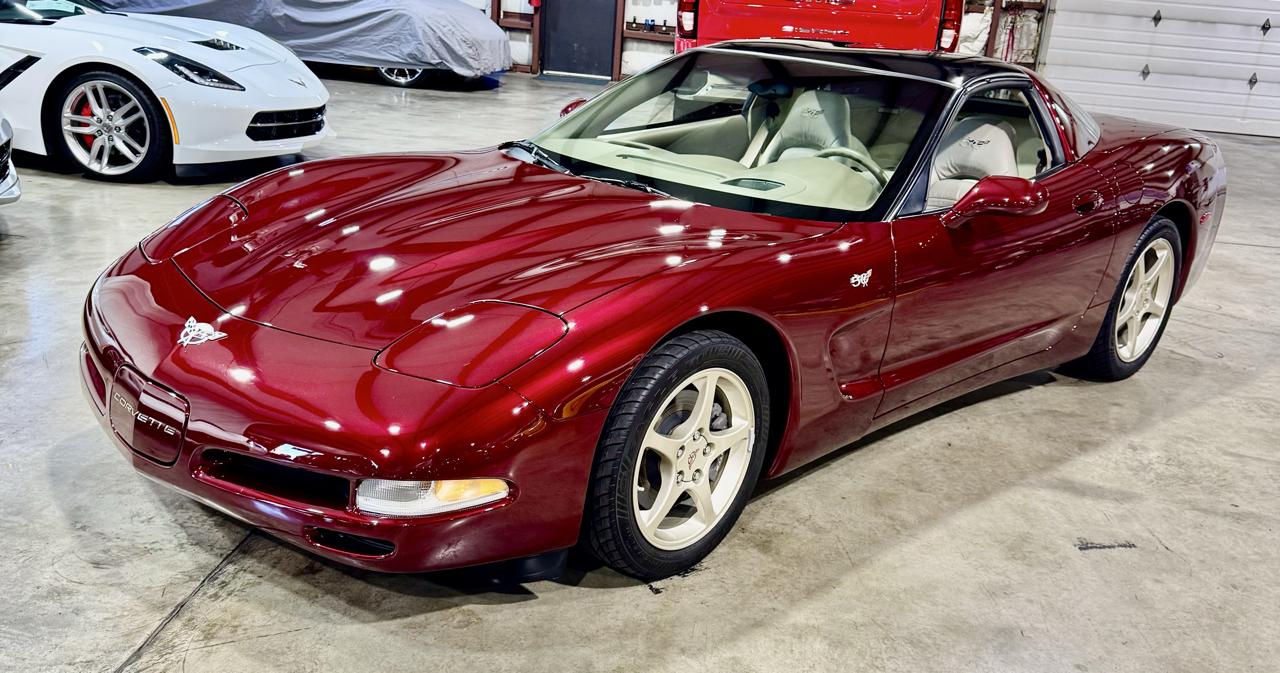 Chevrolet Corvette Coupe 2003
