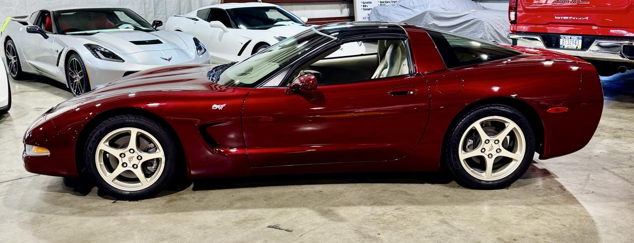Chevrolet Corvette Coupe 2003