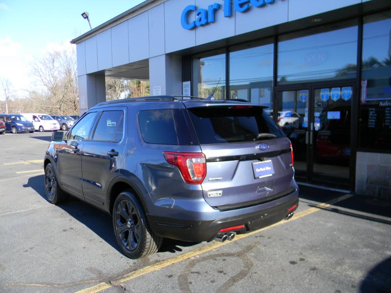 2018 Ford Explorer Sport photo 3