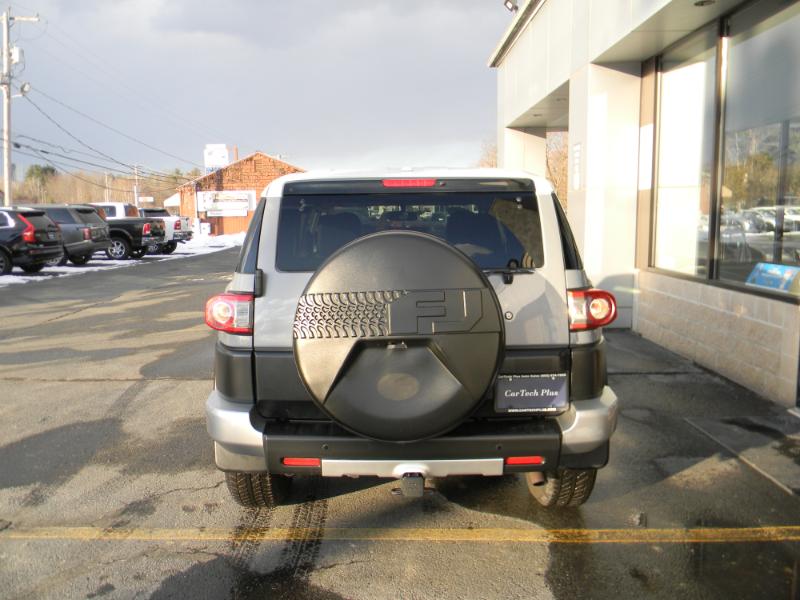 Toyota FJ Cruiser  2014