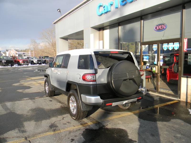 Toyota FJ Cruiser  2014