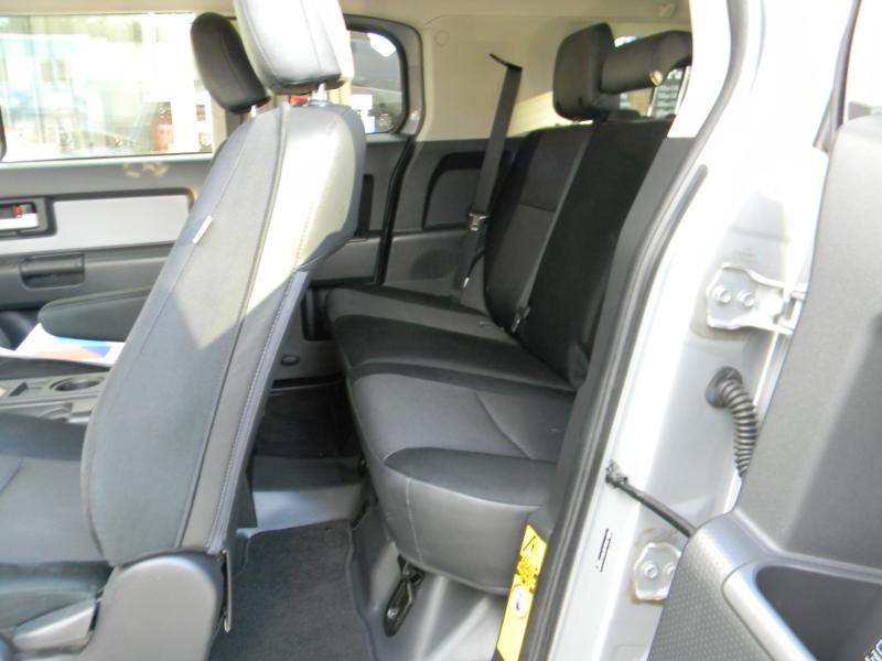 Toyota FJ Cruiser  2014