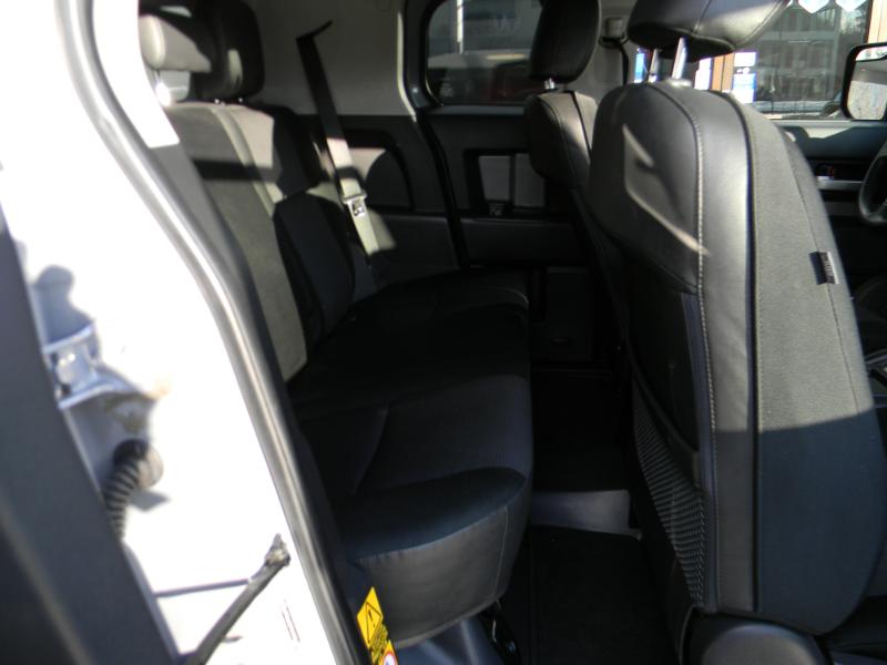 Toyota FJ Cruiser  2014