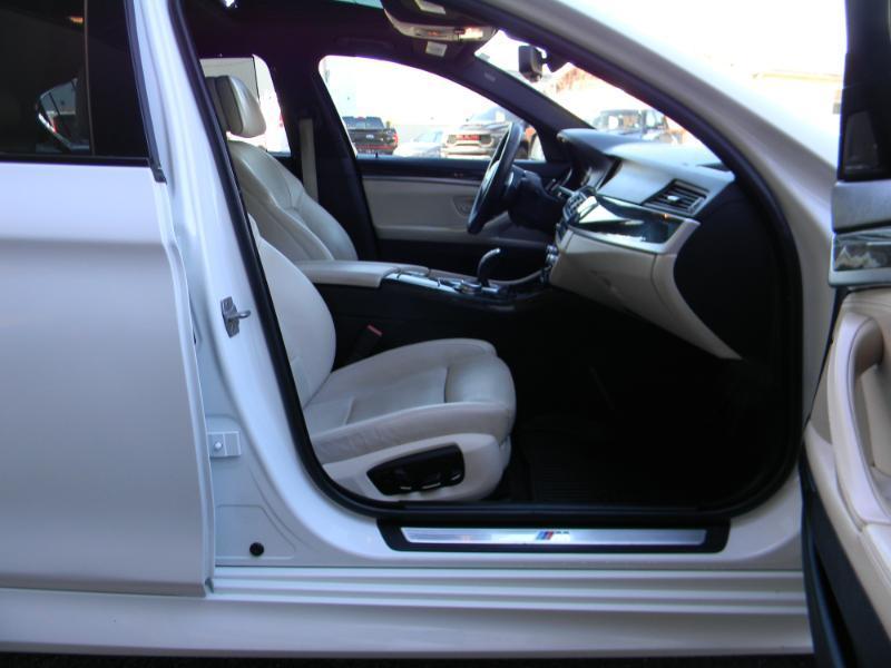BMW 5-Series  2016