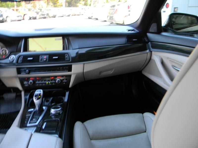 BMW 5-Series  2016