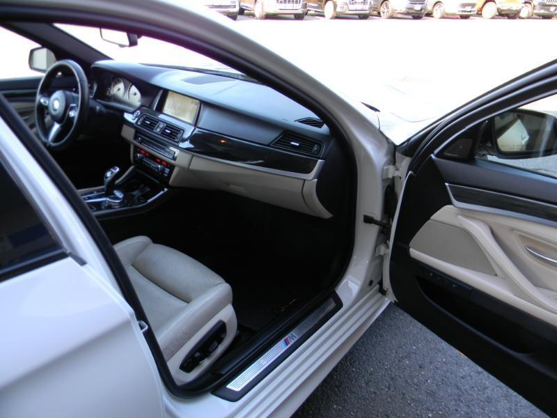 BMW 5-Series  2016