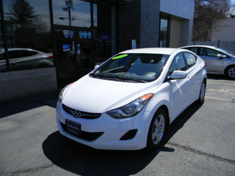 Hyundai Elantra  2013