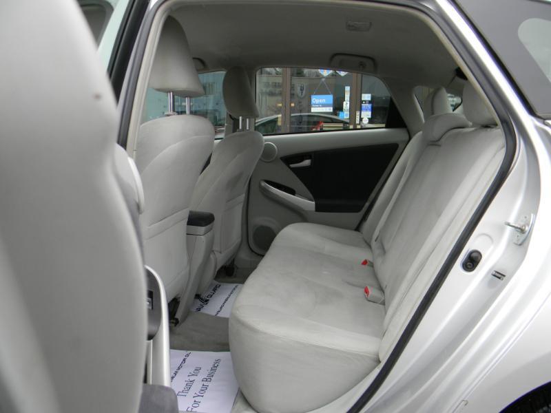 Toyota Prius  2010