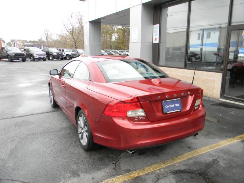 Volvo C70  2012