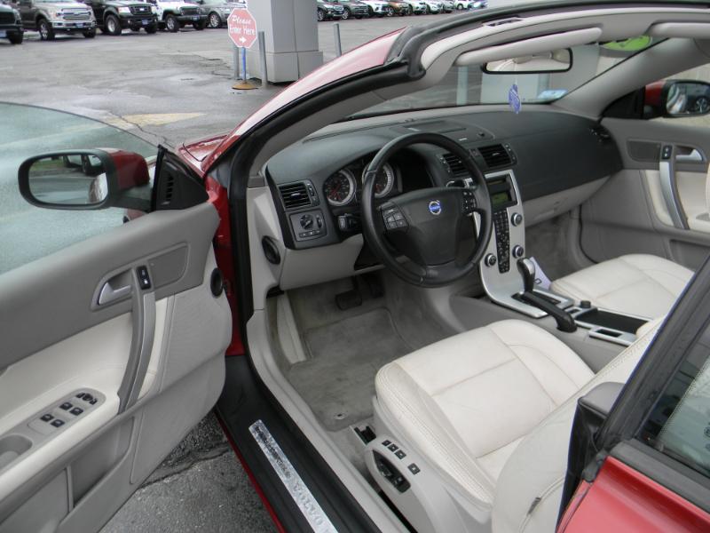 Volvo C70  2012