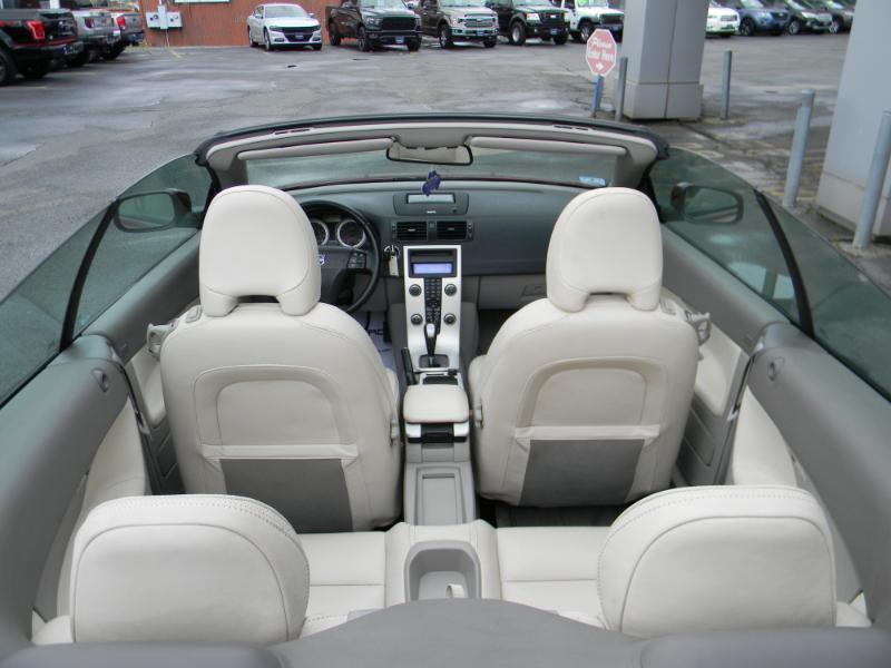 Volvo C70  2012