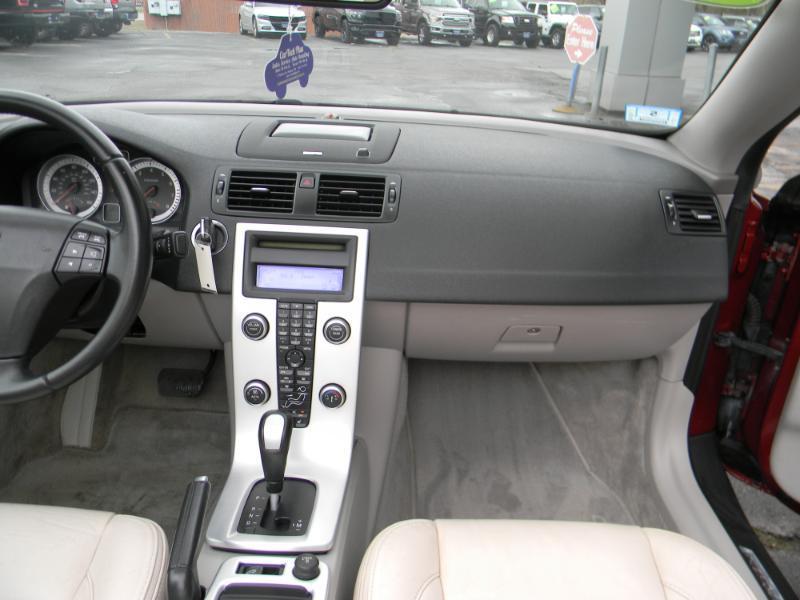 Volvo C70  2012