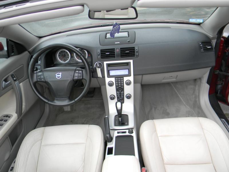 Volvo C70  2012