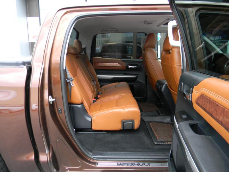 Toyota Tundra  2016