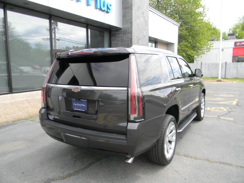 Cadillac Escalade  2017