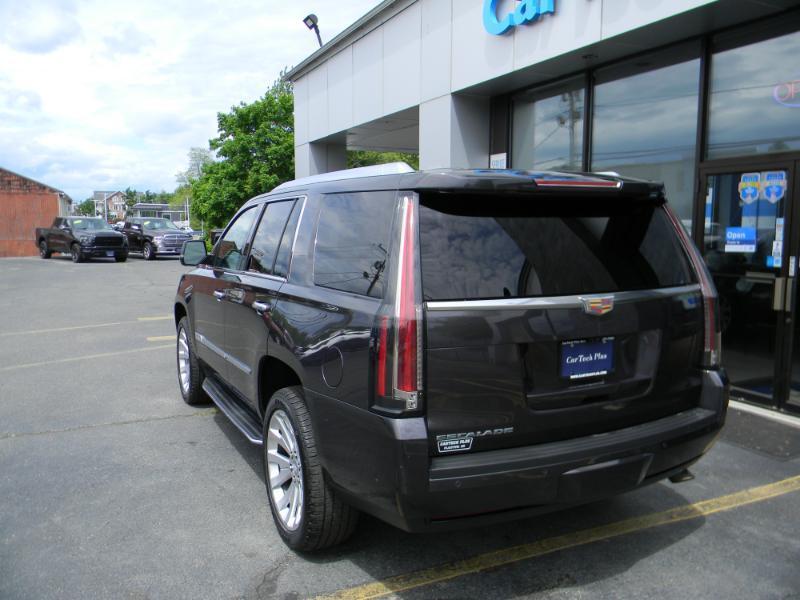 Cadillac Escalade  2017