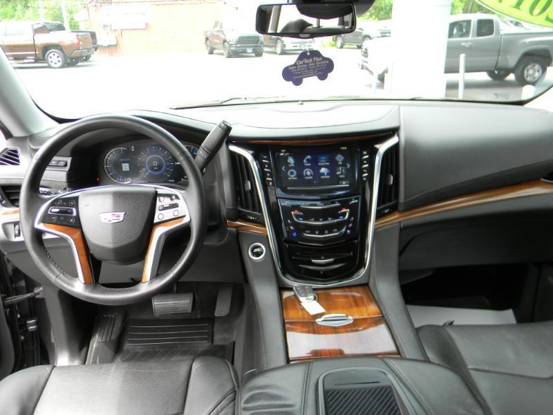 Cadillac Escalade  2017