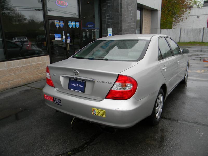 Toyota Camry  2004