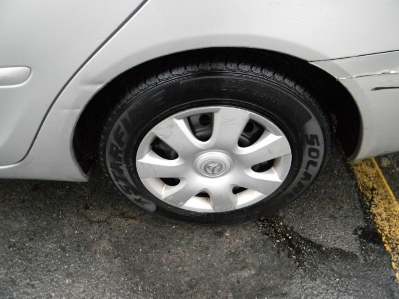 Toyota Camry  2004
